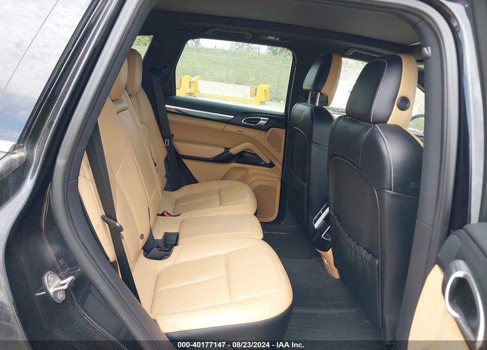 2014 PORSCHE CAYENNE PLATINUM EDITION VIN: WP1AA2A28ELA09840