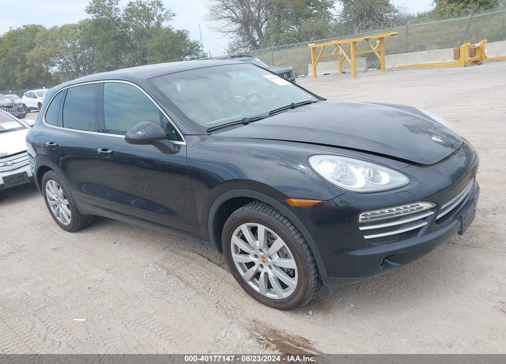 2014 PORSCHE CAYENNE PLATINUM EDITION VIN: WP1AA2A28ELA09840