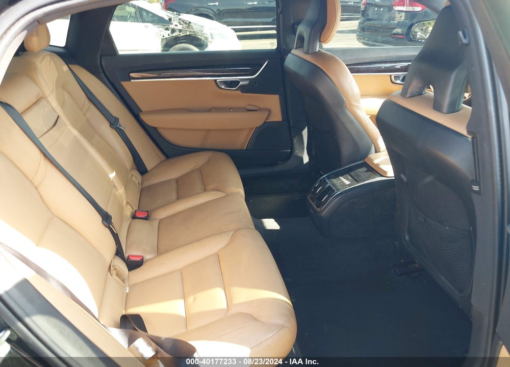 2018 VOLVO S90 T5 MOMENTUM VIN: LVY982MK5JP030085