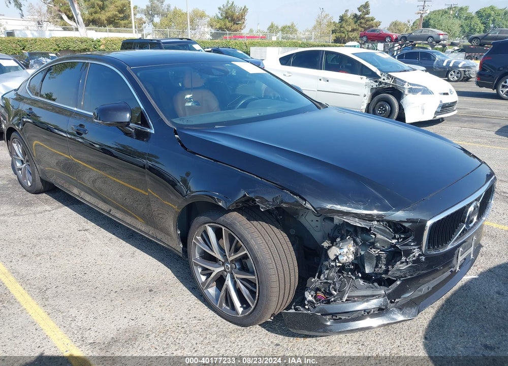 2018 VOLVO S90 T5 MOMENTUM VIN: LVY982MK5JP030085