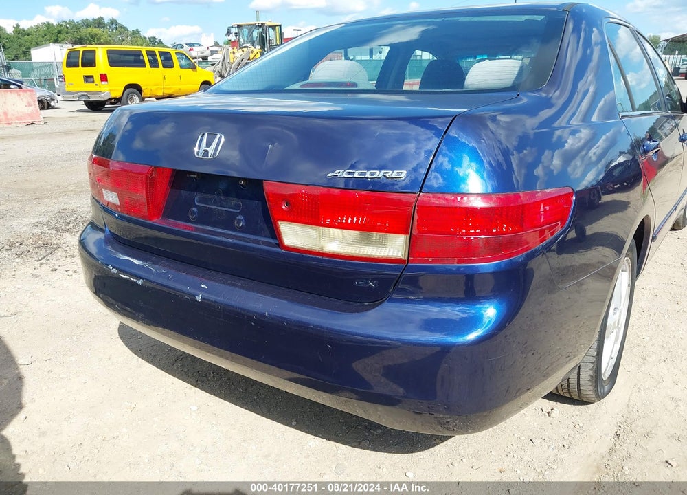 2005 HONDA ACCORD 2.4 EX VIN: 1HGCM56705A060592