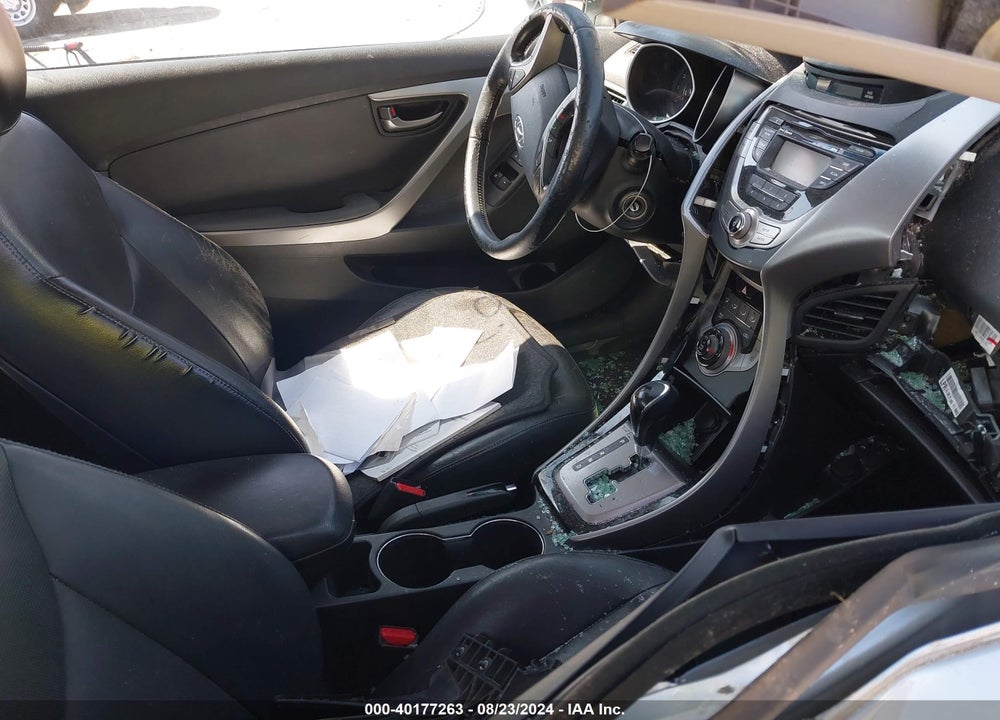 2013 HYUNDAI ELANTRA SE VIN: KMHDH6AE3DU009695