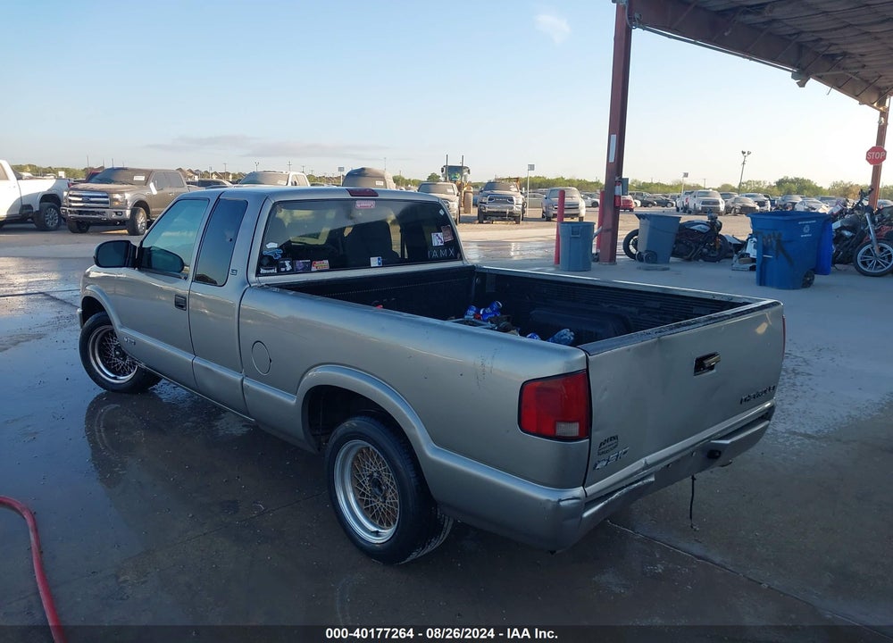 2002 CHEVROLET S-10 VIN: 1GCCS19W228115515
