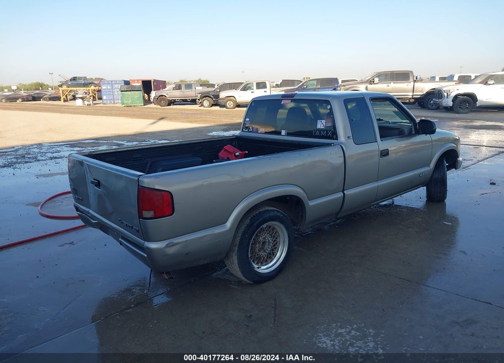 2002 CHEVROLET S-10 VIN: 1GCCS19W228115515