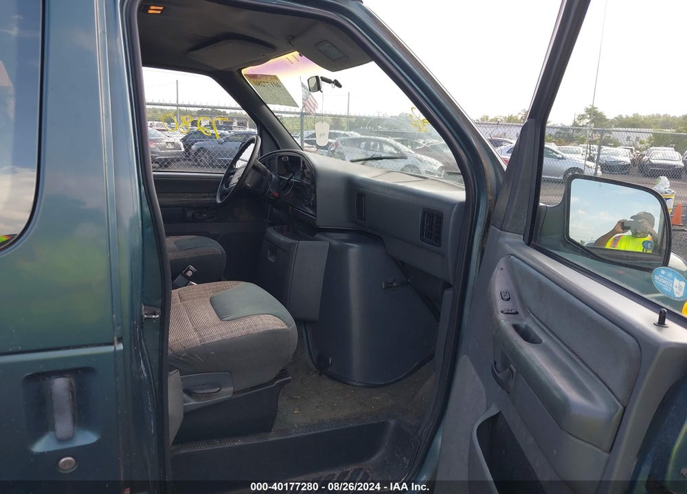 1996 FORD ECONOLINE E150 VIN: 1FMEE11Y3THB42605
