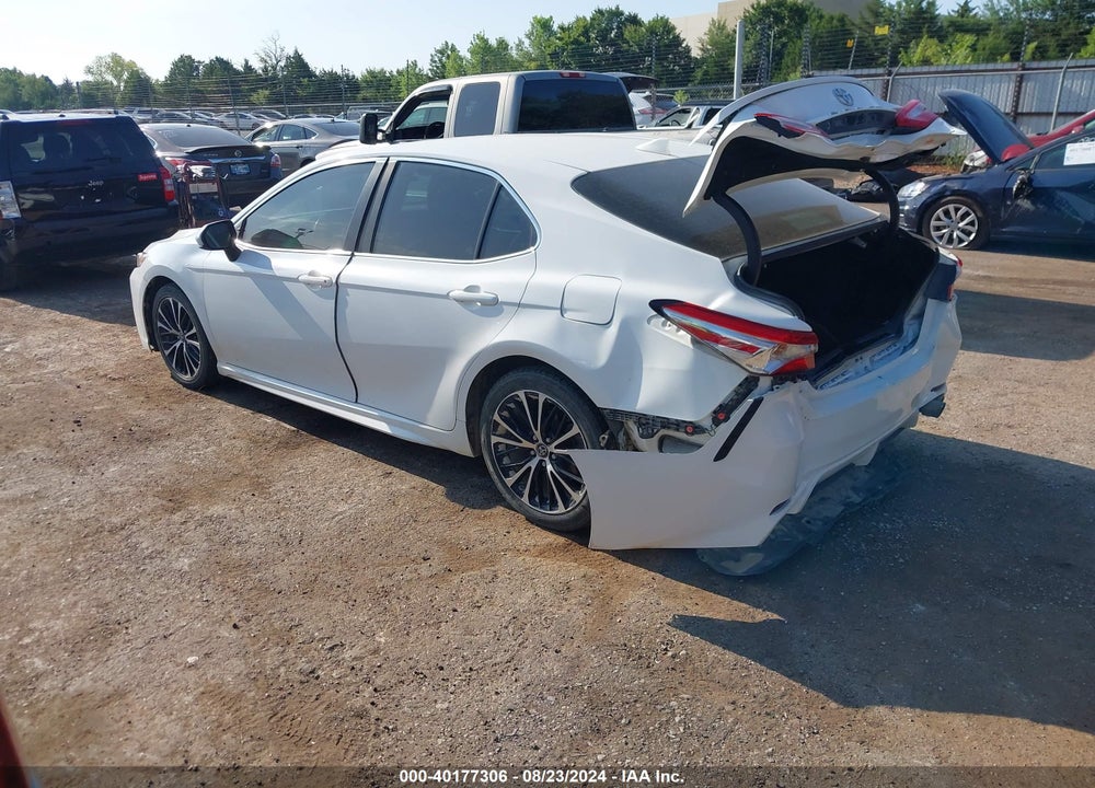 2020 TOYOTA CAMRY SE VIN: 4T1G11AK1LU338579