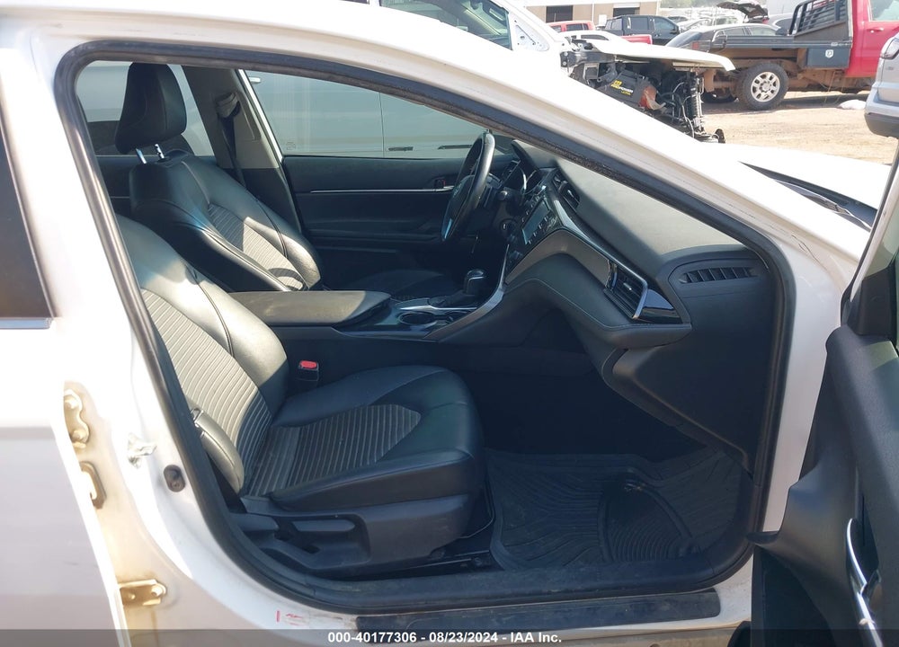 2020 TOYOTA CAMRY SE VIN: 4T1G11AK1LU338579