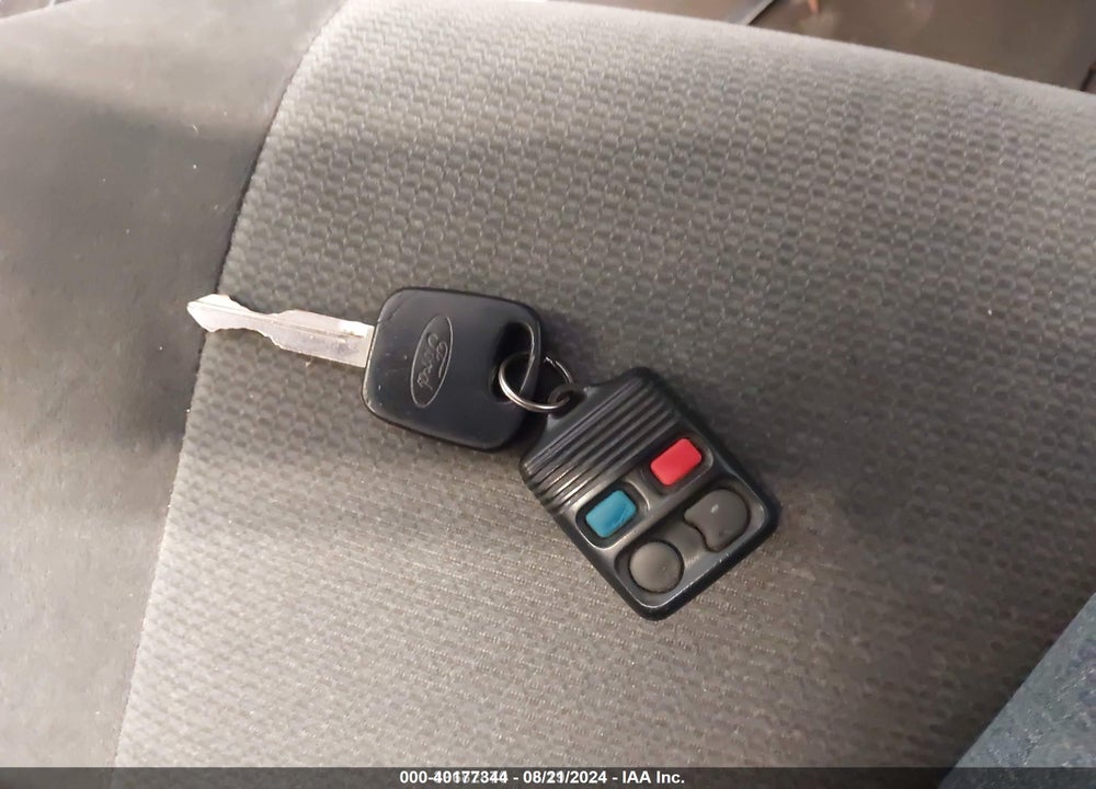 2002 FORD FOCUS SE/ZTW VIN: 1FAHP36362W291448