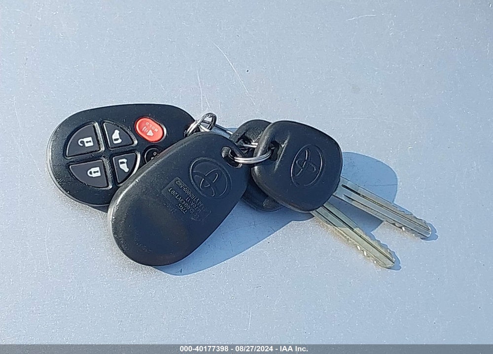2014 TOYOTA SIENNA XLE V6 8 PASSENGER VIN: 5TDYK3DC3ES515842