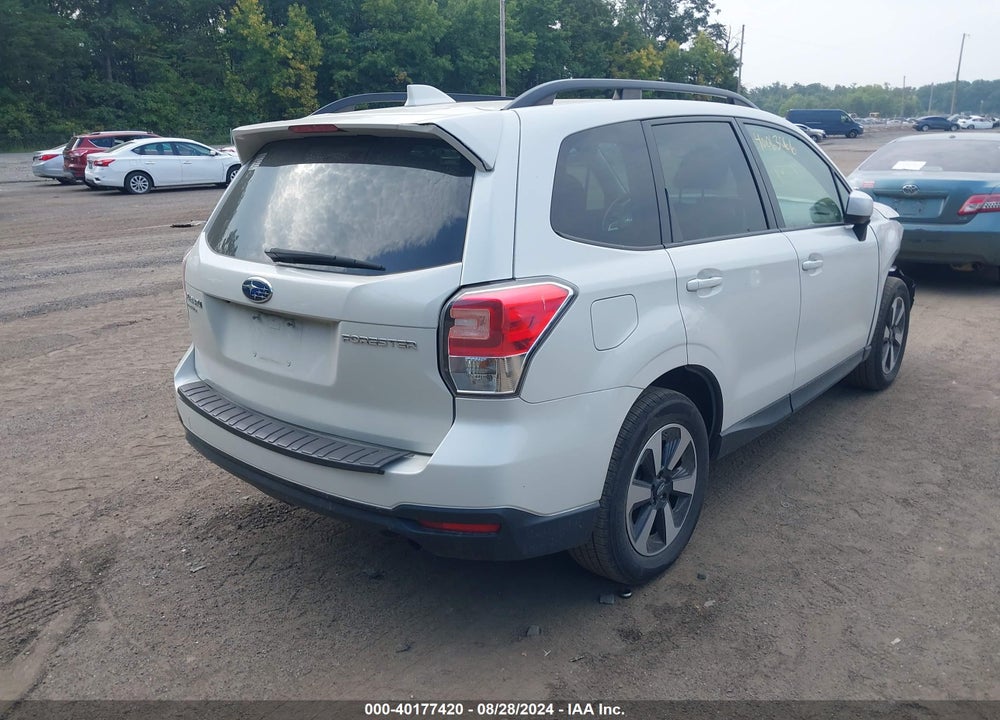 2017 SUBARU FORESTER 2.5I PREMIUM VIN: JF2SJAEC0HH482921