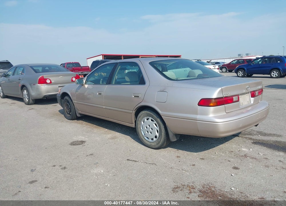 1998 TOYOTA CAMRY LE VIN: 4T1BG22K7WU851479