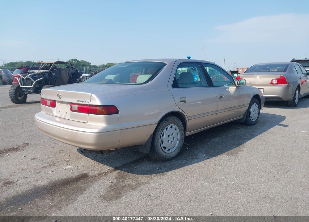 1998 TOYOTA CAMRY LE VIN: 4T1BG22K7WU851479