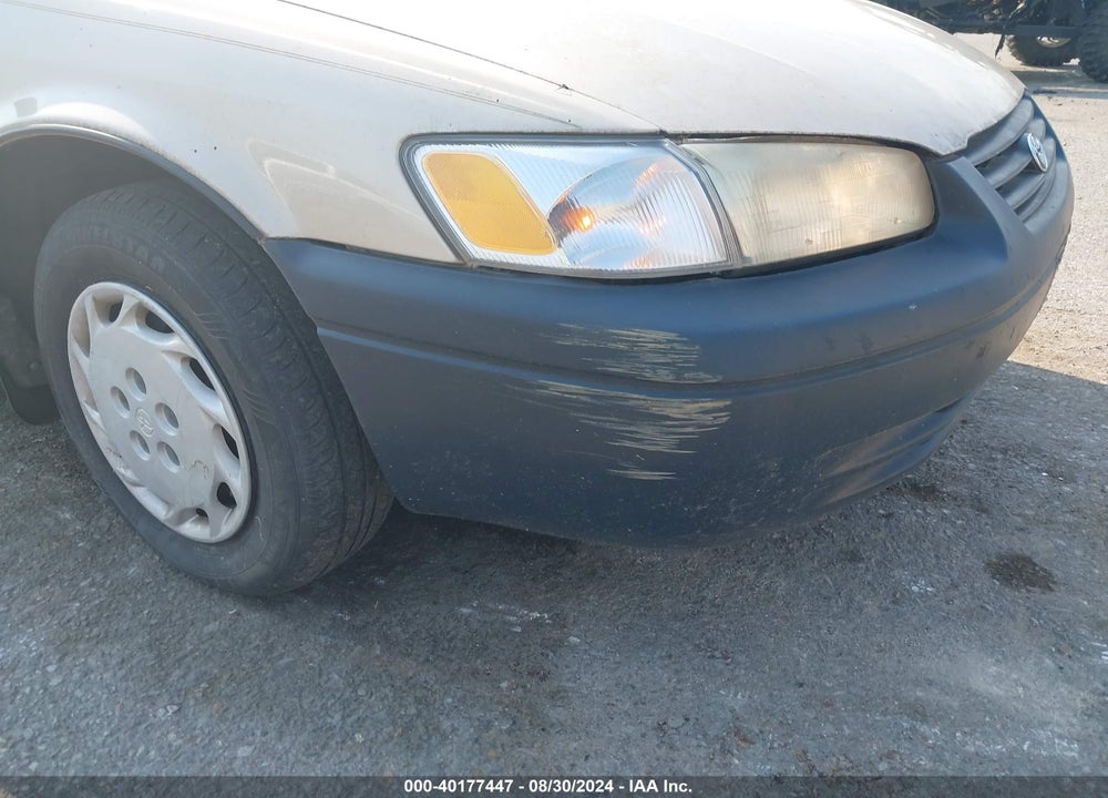 1998 TOYOTA CAMRY LE VIN: 4T1BG22K7WU851479