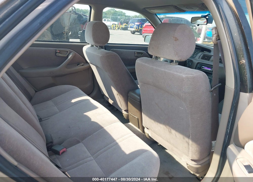 1998 TOYOTA CAMRY LE VIN: 4T1BG22K7WU851479
