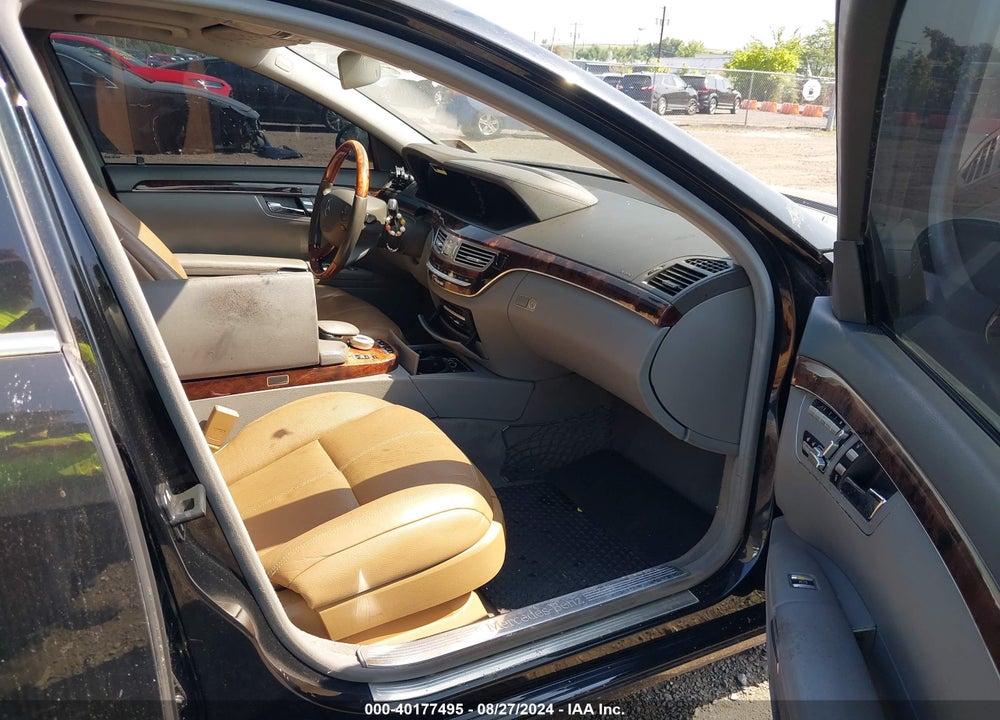 2007 MERCEDES-BENZ S 550 4MATIC VIN: WDDNG86X77A119100