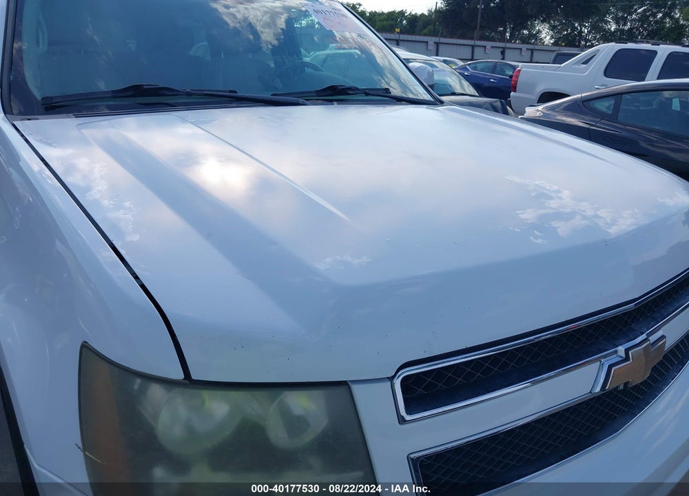 2009 CHEVROLET TAHOE LT2 VIN: 1GNEC233X9R162880