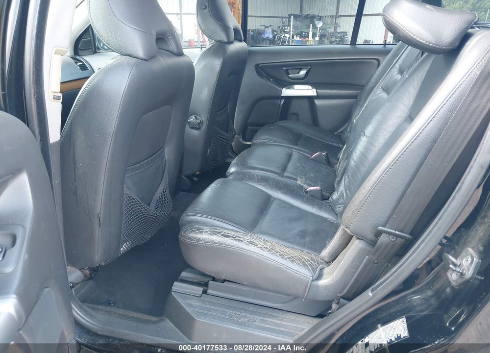2006 VOLVO XC90 2.5T VIN: YV4CM592361256085