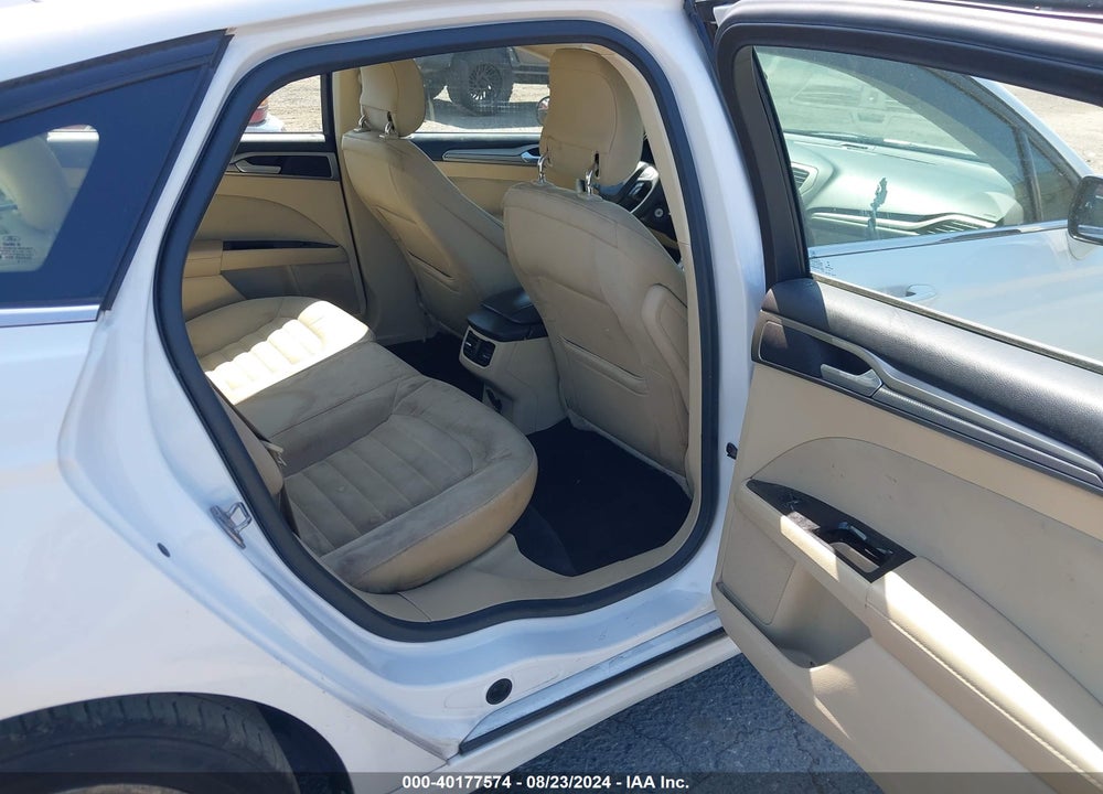 2015 FORD FUSION SE VIN: 3FA6P0H73FR152697