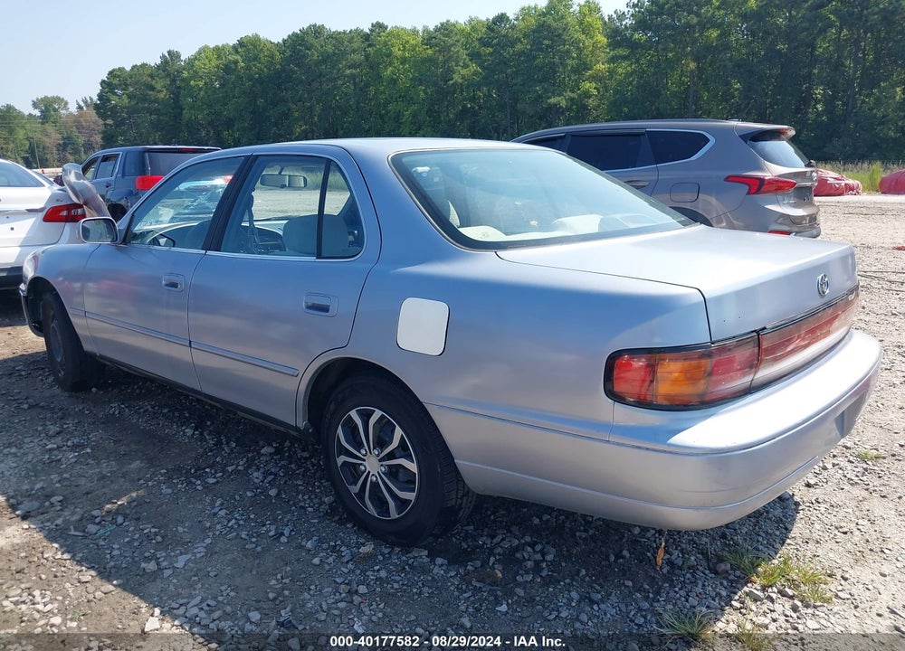 1994 TOYOTA CAMRY LE VIN: JT2SK12E1R0271124
