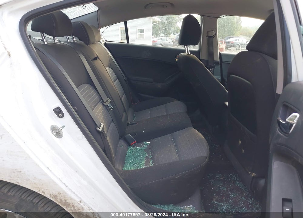 2016 KIA FORTE VIN: KNAFX4A82G5530627