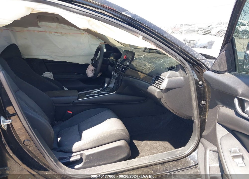 2018 HONDA ACCORD EX VIN: 1HGCV1F42JA083975