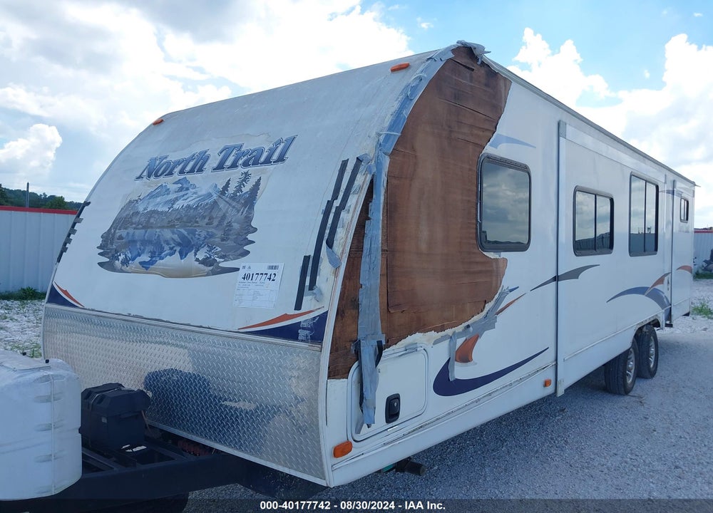 2011 HEARTLAND NORTHTRAIL VIN: 5SFNB3526BE229202
