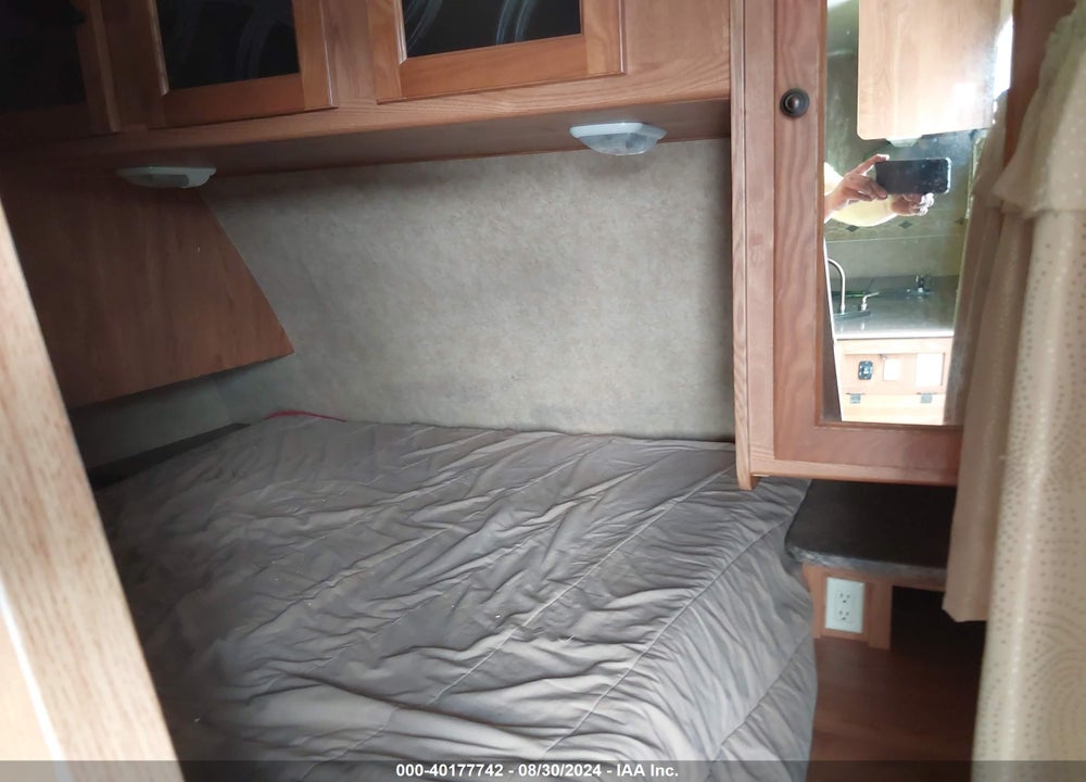 2011 HEARTLAND NORTHTRAIL VIN: 5SFNB3526BE229202