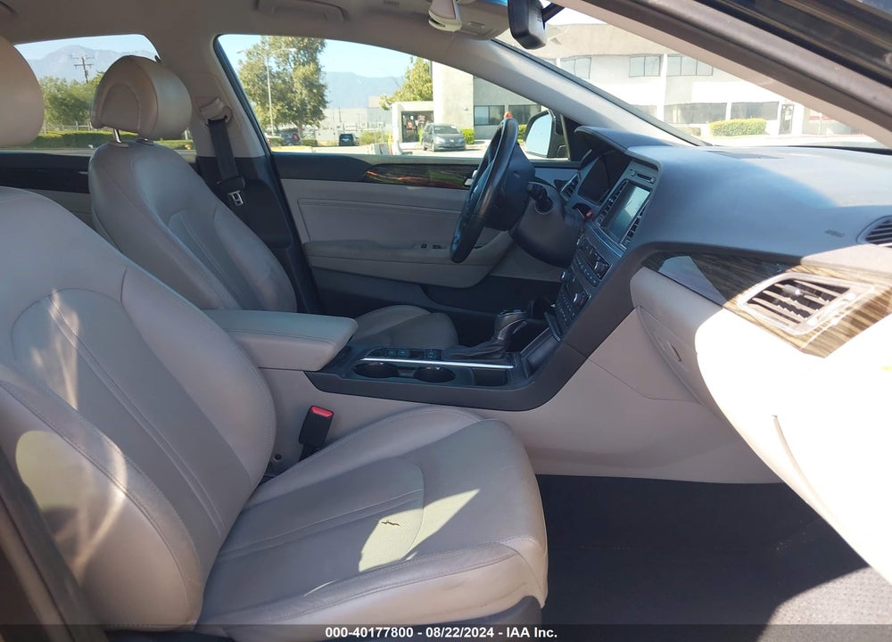 2016 HYUNDAI SONATA PLUG-IN HYBRID LIMITED VIN: KMHE54L24GA029609