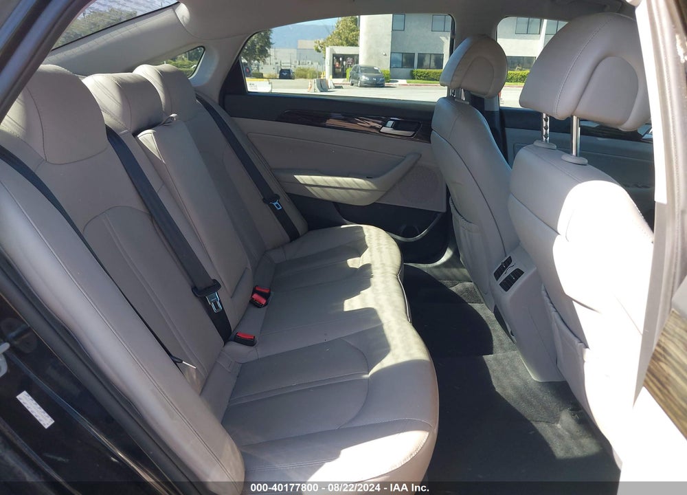 2016 HYUNDAI SONATA PLUG-IN HYBRID LIMITED VIN: KMHE54L24GA029609