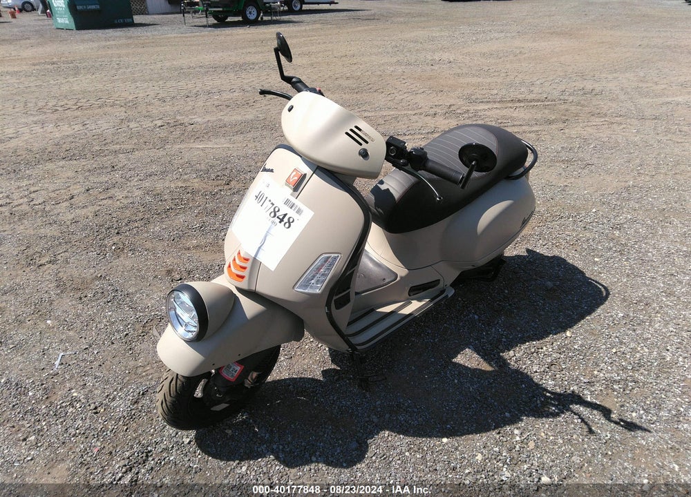 2024 VESPA GTS/SEI GIORNI 300 VIN: ZAPMD39M9R5400084