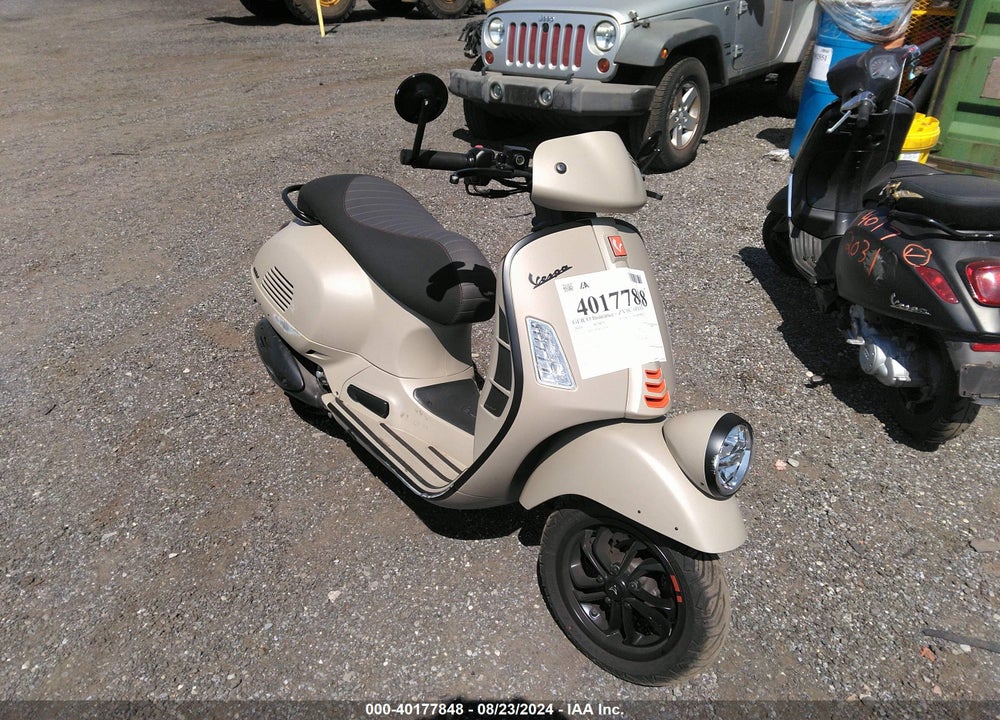 2024 VESPA GTS/SEI GIORNI 300 VIN: ZAPMD39M9R5400084