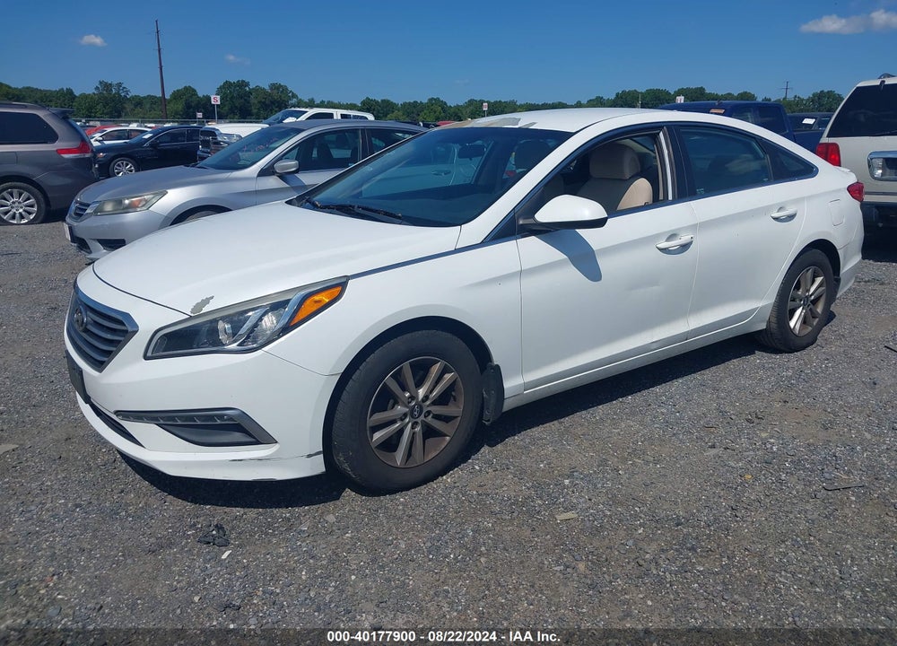 2015 HYUNDAI SONATA SE VIN: 5NPE24AF3FH209268