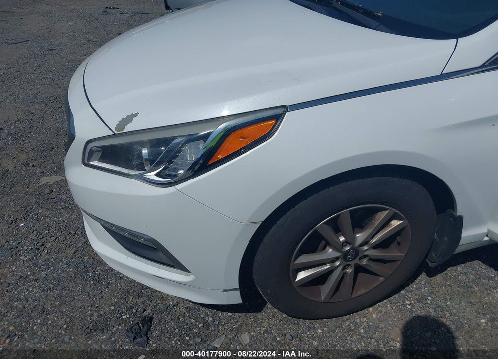 2015 HYUNDAI SONATA SE VIN: 5NPE24AF3FH209268