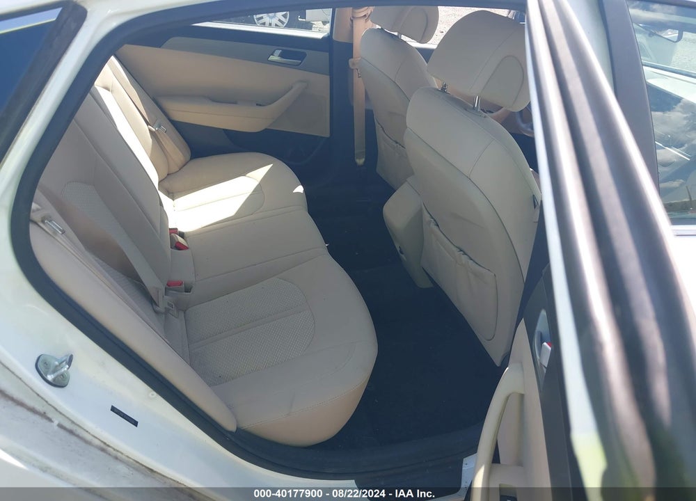 2015 HYUNDAI SONATA SE VIN: 5NPE24AF3FH209268