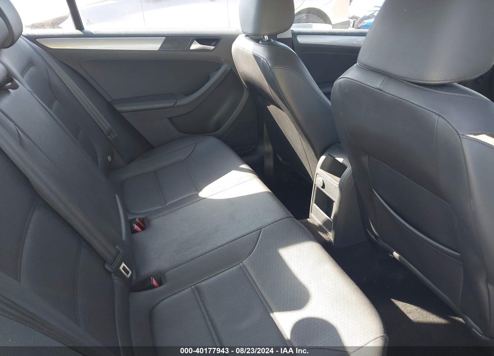 2017 VOLKSWAGEN JETTA 1.4T SE VIN: 3VWDB7AJ2HM336377