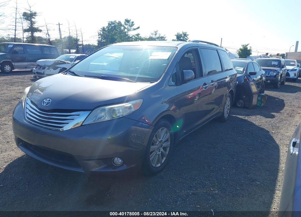 2011 TOYOTA SIENNA XLE V6 VIN: 5TDYK3DC2BS102063