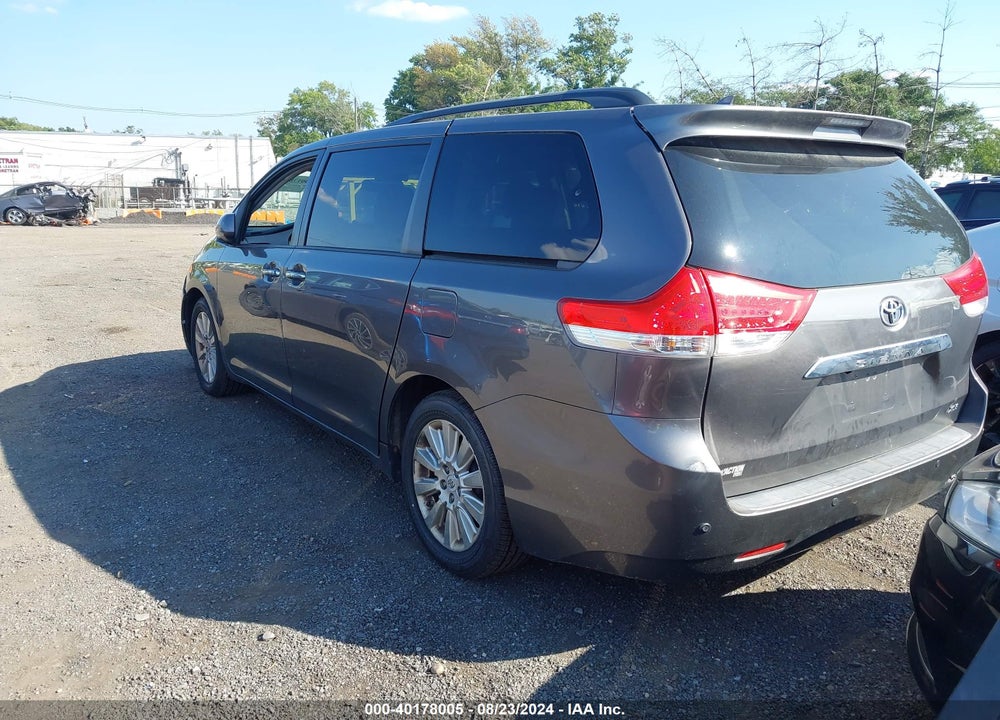 2011 TOYOTA SIENNA XLE V6 VIN: 5TDYK3DC2BS102063