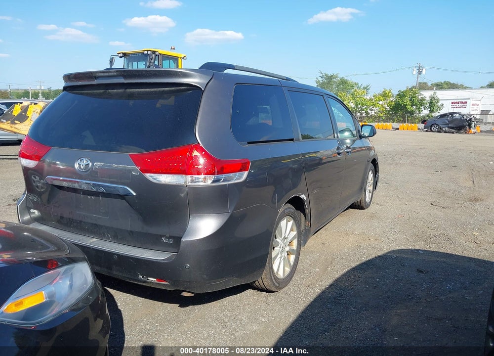 2011 TOYOTA SIENNA XLE V6 VIN: 5TDYK3DC2BS102063