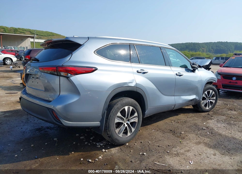 2021 TOYOTA HIGHLANDER XLE VIN: 5TDGZRBH4MS117403