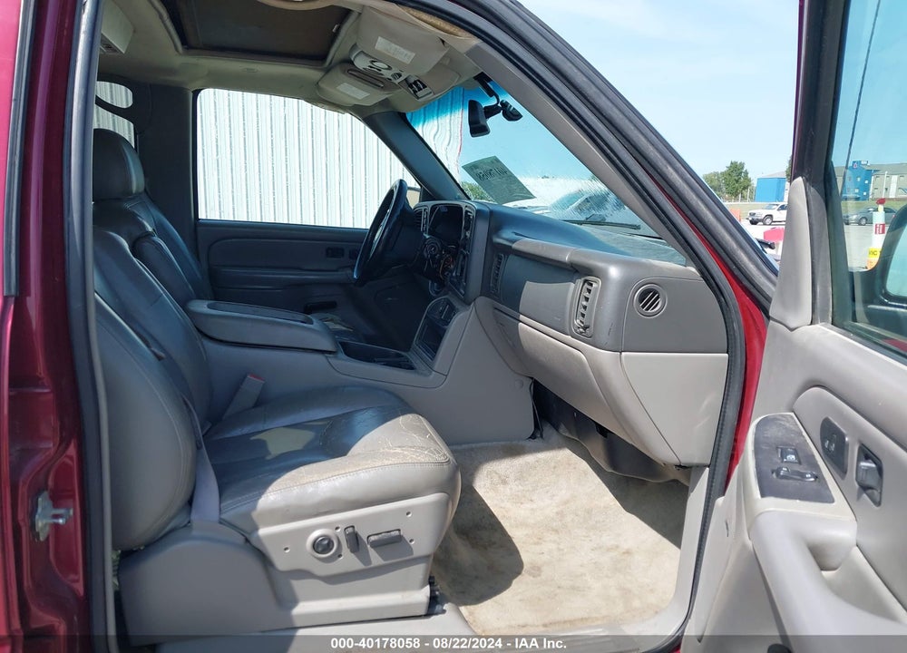 2005 CHEVROLET TAHOE Z71 VIN: 1GNEK13T75R213453