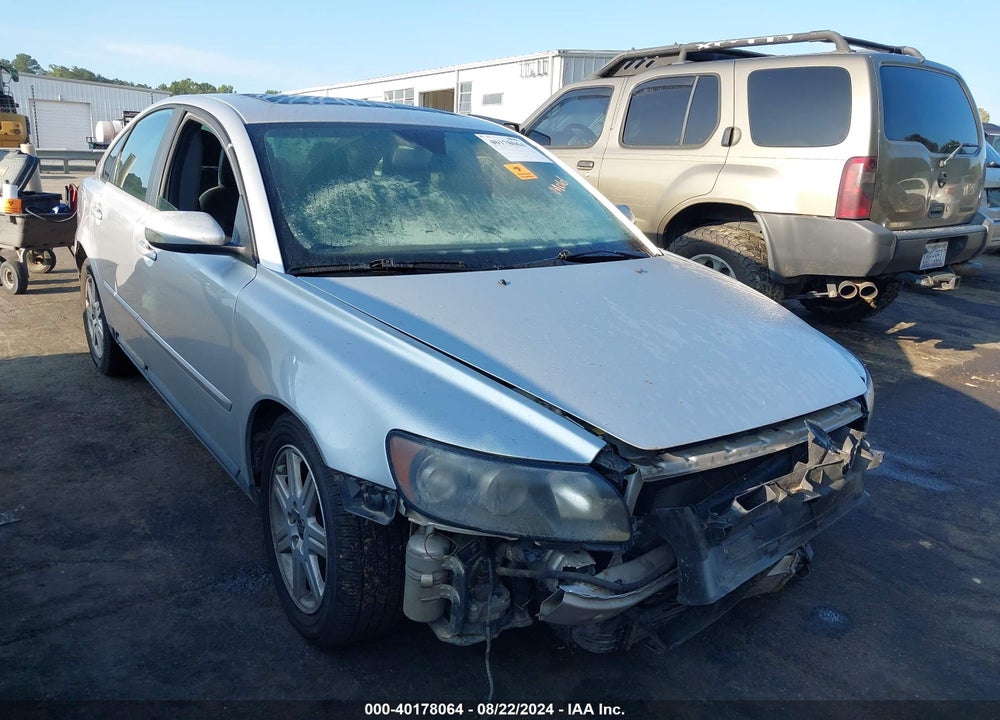 2004 VOLVO S40 T5 VIN: YV1MS682242026060