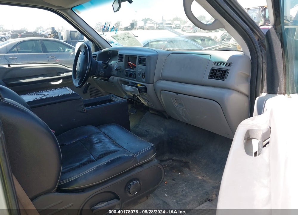 2001 FORD F-350 LARIAT/XL/XLT VIN: 1FDSX34S31EA73218