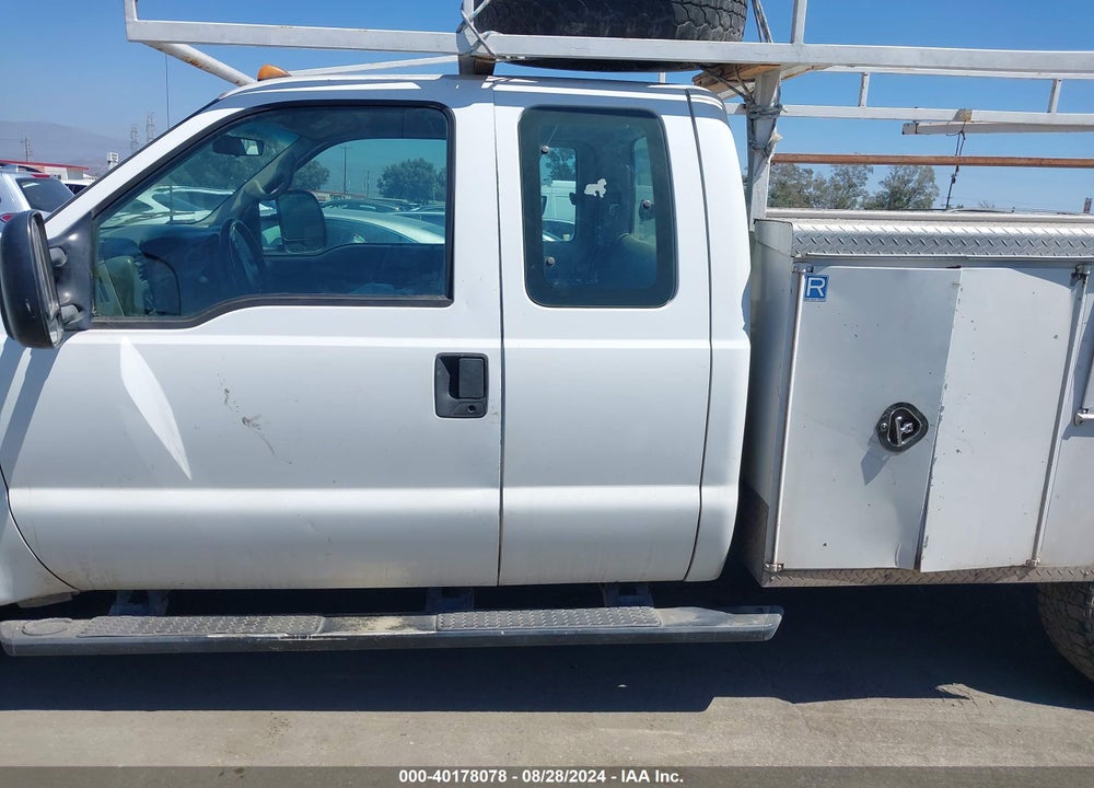 2001 FORD F-350 LARIAT/XL/XLT VIN: 1FDSX34S31EA73218