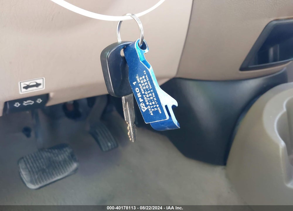2007 FORD FOCUS S/SE/SES VIN: 1FAFP34N07W128023