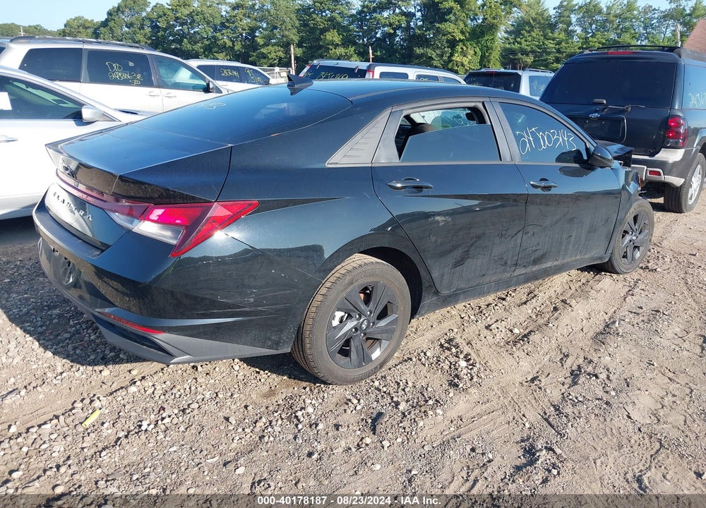 2021 HYUNDAI ELANTRA SEL VIN: KMHLM4AGXMU126106
