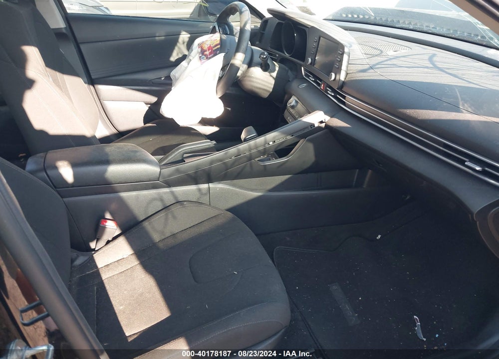 2021 HYUNDAI ELANTRA SEL VIN: KMHLM4AGXMU126106