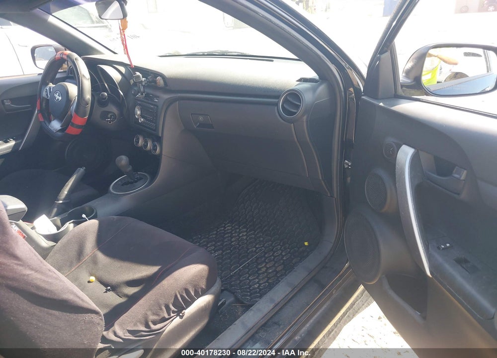2011 SCION TC VIN: JTKJF5C7XB3008822