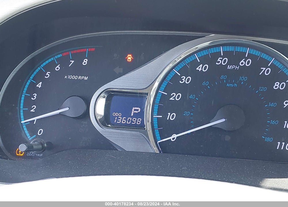 2013 TOYOTA SIENNA LIMITED V6 7 PASSENGER/XLE V6 7 PASSENGER AUTO ACCESS SEAT/XLE V6 8 PASSENGER VIN: 5TDYK3DC5DS322011