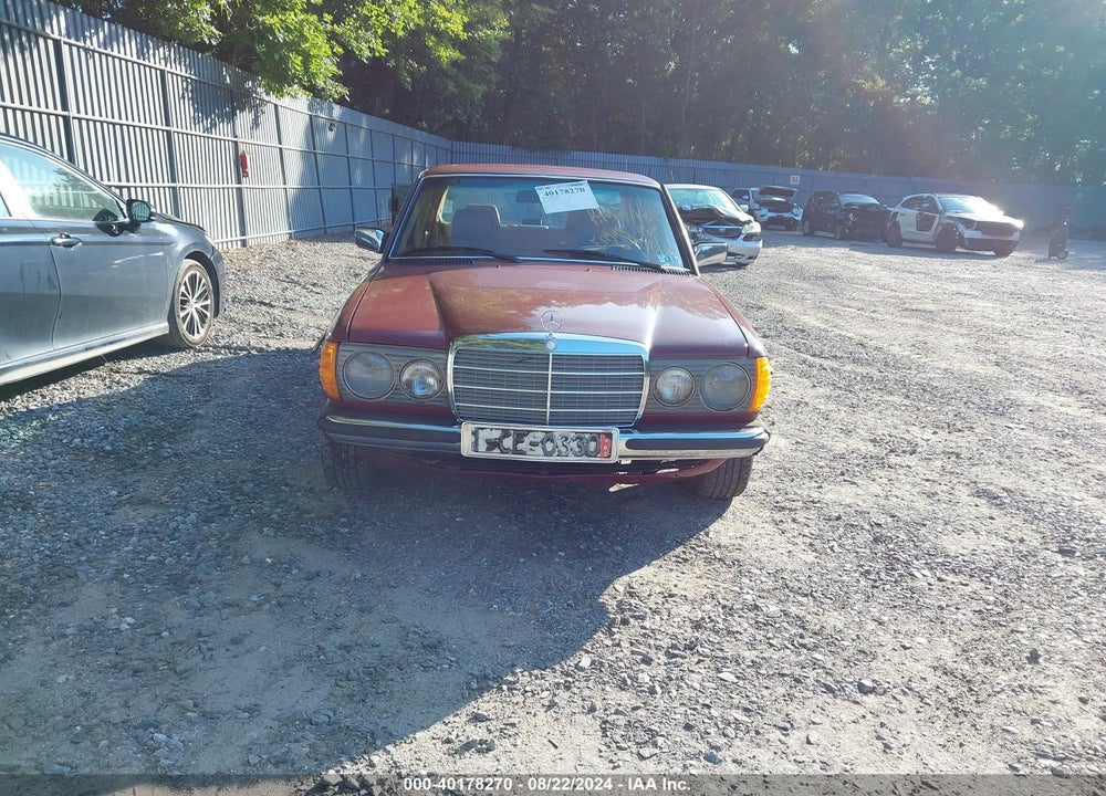 1985 MERCEDES-BENZ 230 VIN: WDB1232231A198797