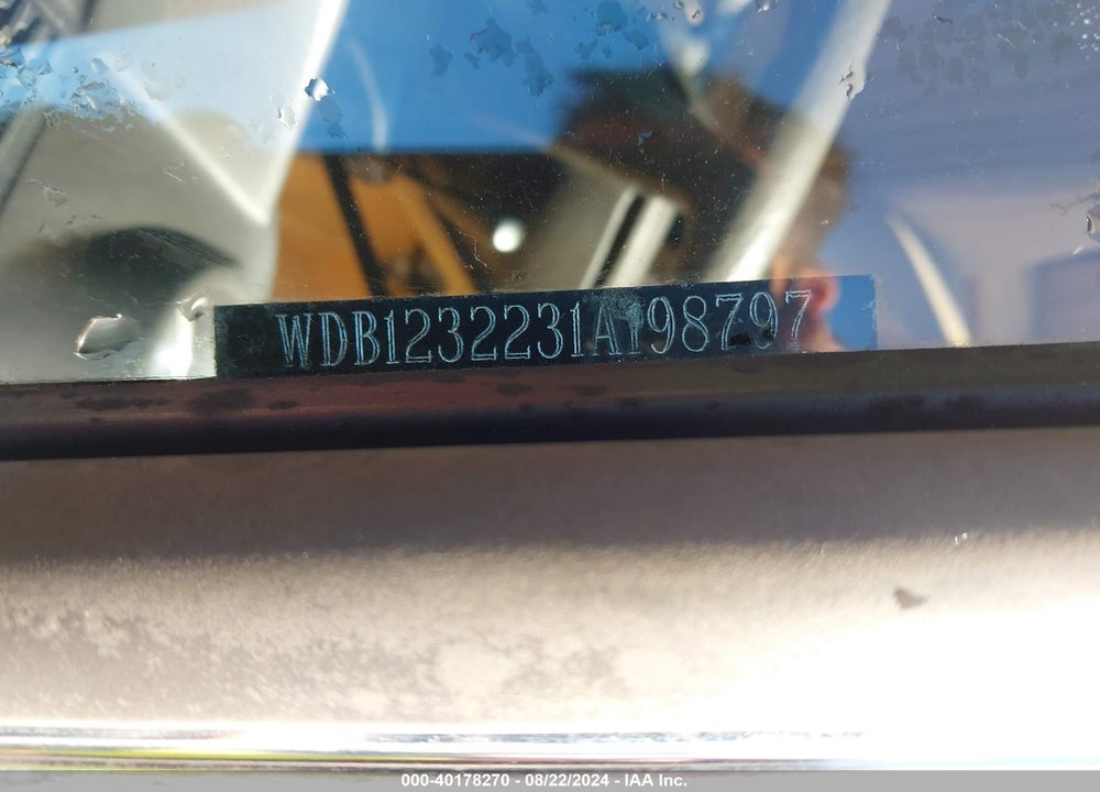 1985 MERCEDES-BENZ 230 VIN: WDB1232231A198797